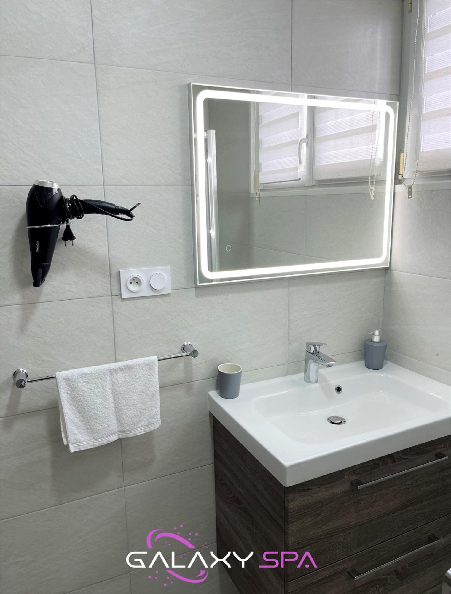 Galaxy Spa - Suite Venus Jacuzzi Et Sauna Privatif Champigneulles Exterior foto